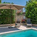 Cozy In With Swimming Pool *