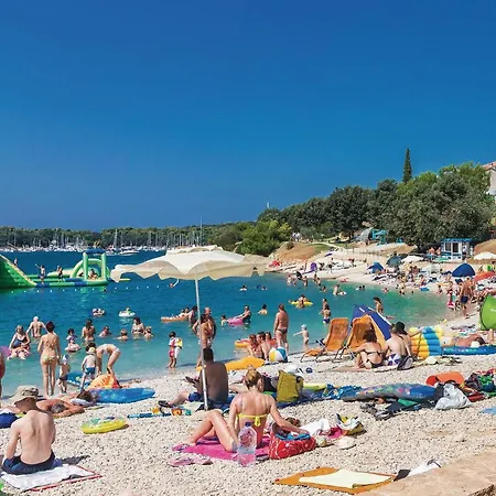 Apartman Awesome In With Wifi Pula