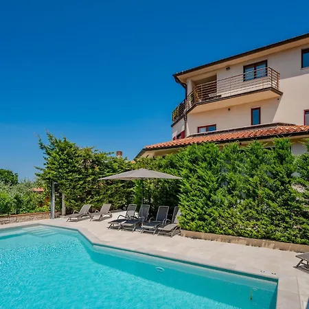 Daire 1 Bedroom Stunning In